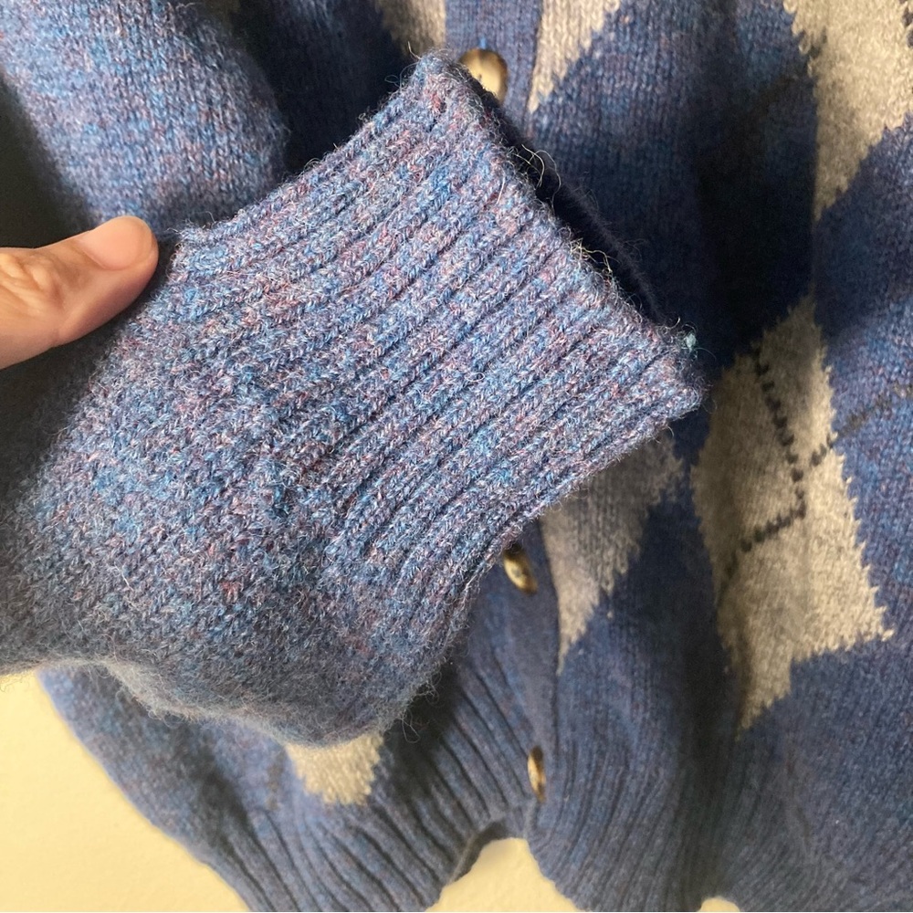Made in Scotland Pure Wool Blue and Gray Argyle Cardigan *Flaws/ Distressed - Picture 4 of 10